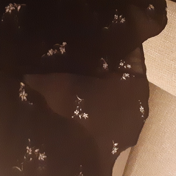 Off shoulder top(new) - Picture 4 of 9